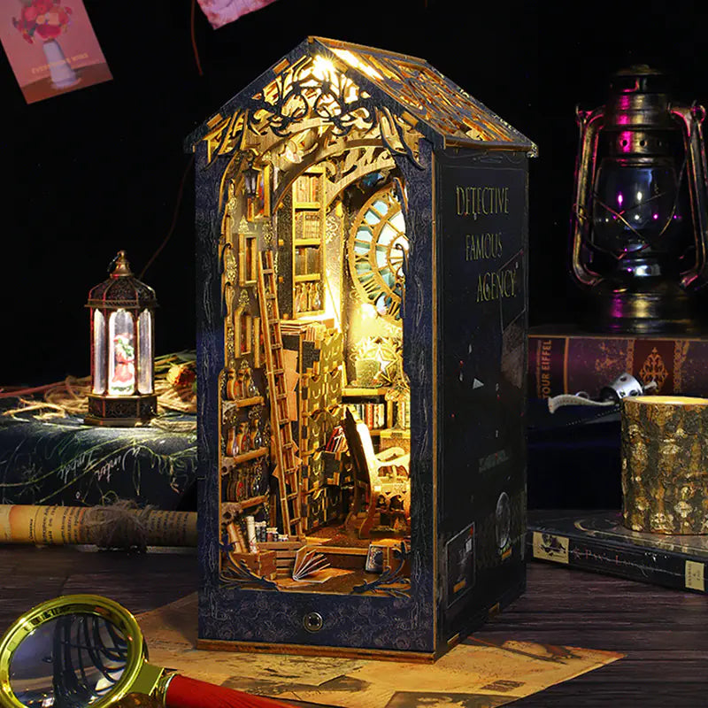 3D Cottage Book Stand
